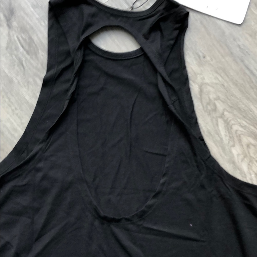 NWT black yoga shirt - Picture 3 of 5